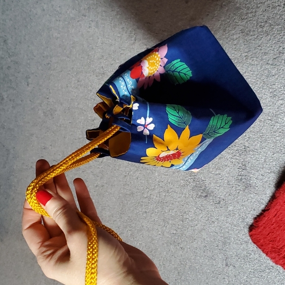 Blue Floral Drawstring Handmade Purse. - Picture 1 of 5